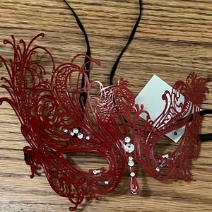 Masquerade mask - red metal- NWT